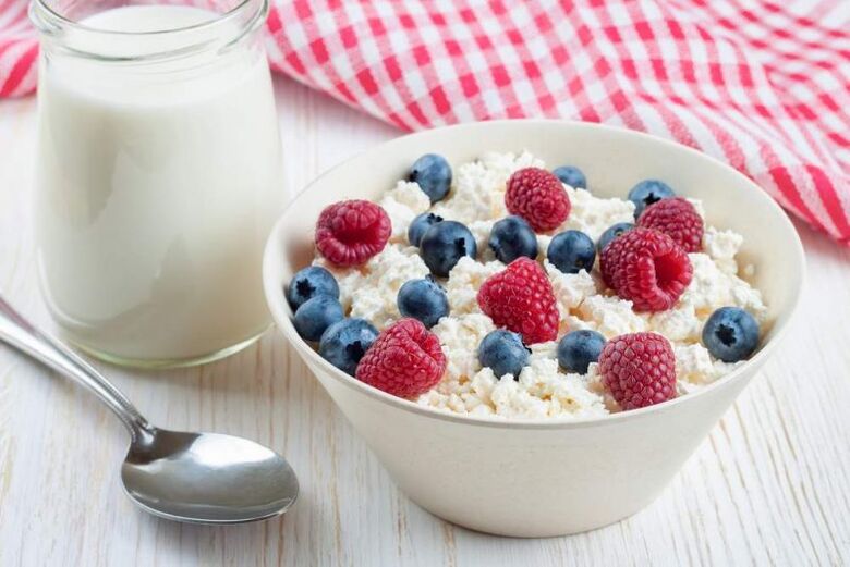 cottage cheese with berries for weight loss